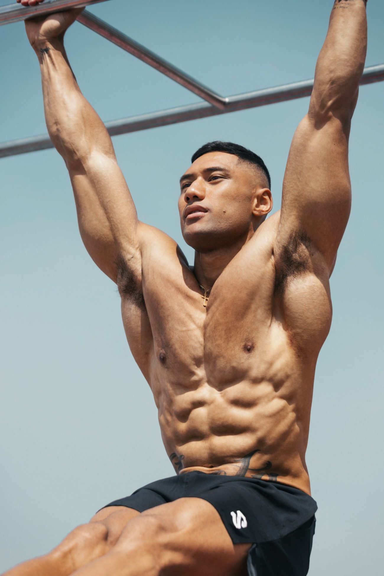 Giovanni Leota on the bars at Bondi